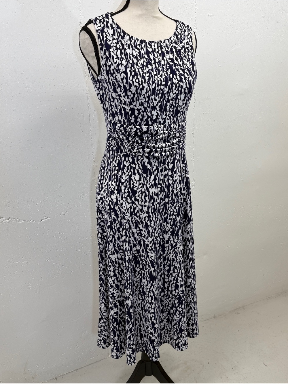 Sleeveless Navy and White Printed Midi Dress
